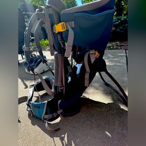 Deuter backpacker. Blue. Used once.